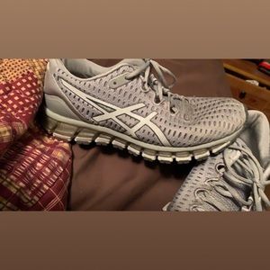 Women’s Athletic shoes